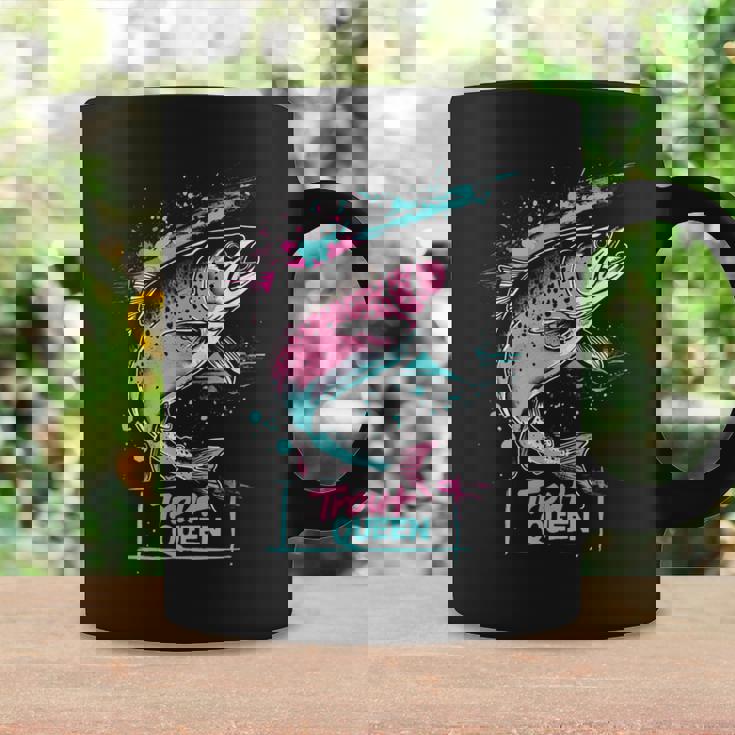 ニジマスのフライフィッシング・グラフィック トラウト・クイーン コーヒーマグ ギフトのアイデア