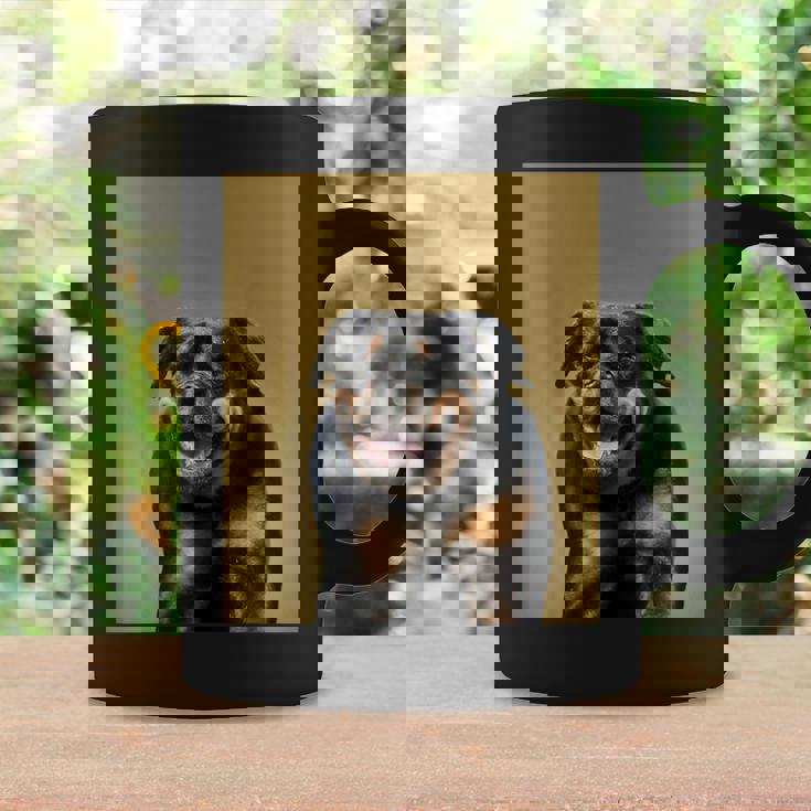 ハッピーロットワイラー犬自撮りポートレート コーヒーマグ ギフトのアイデア