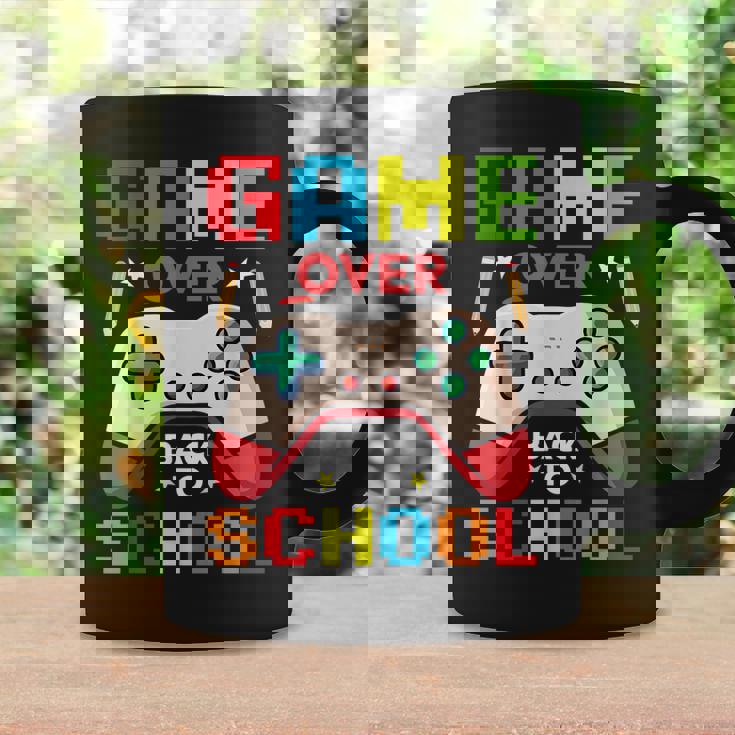 バック・トゥ・スクール-ゲームオーバーバック・トゥ・スクール コーヒーマグ ギフトのアイデア