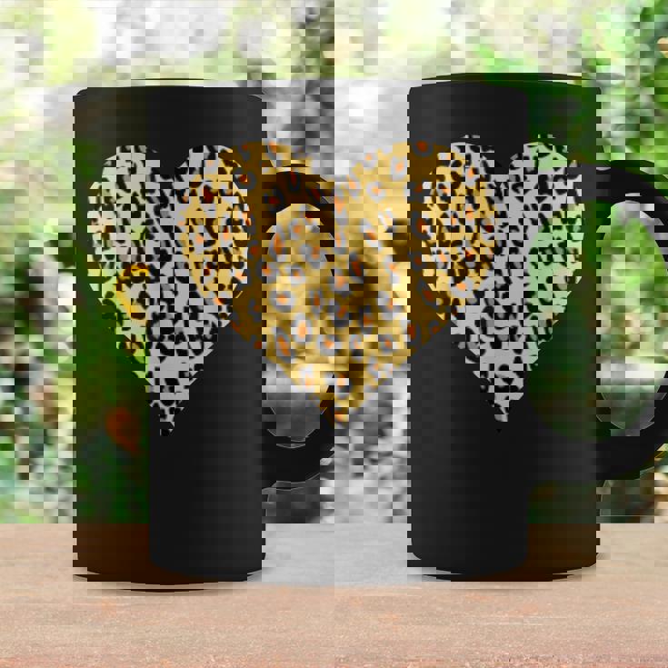 ヒョウ柄ハートデザイン ヒョウ柄 コーヒーマグ ギフトのアイデア
