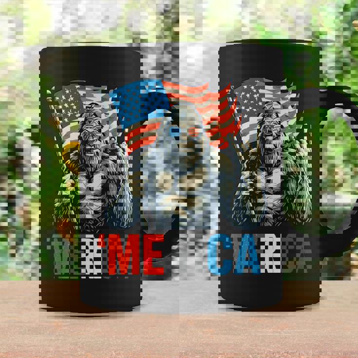 ビッグフット メリカ ロック アメリカ国旗 愛国的 7月4日 コーヒーマグ ギフトのアイデア
