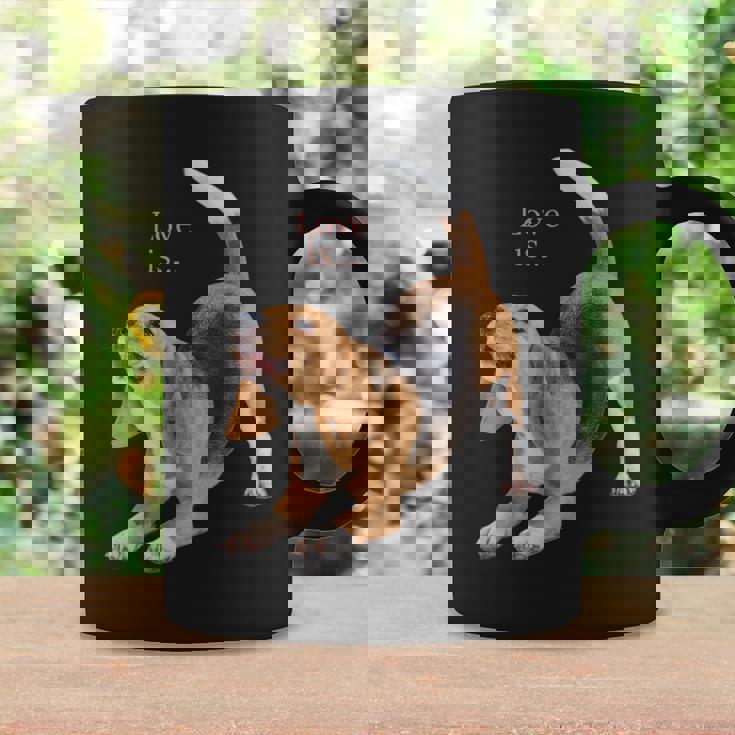 ビーグルシャツ ビーグルtシャツ Love Is Dog Mom Dad 子犬 ペット キュート コーヒーマグ ギフトのアイデア