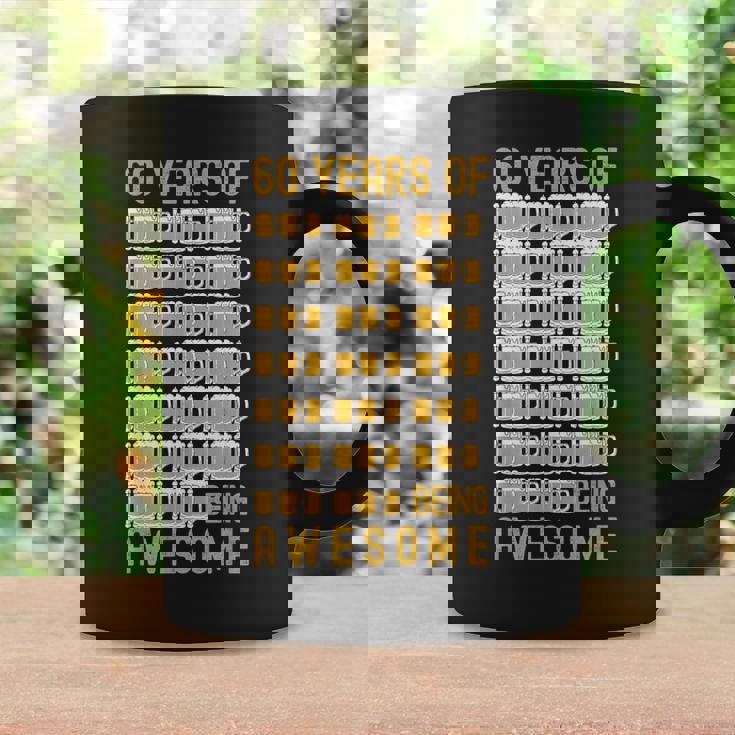 ビール 酒 還暦祝い 面白いtシャツ 飲み おもしろ 飲み会 のんべえ メンズ ネタ 服 60歳 父の日 コーヒーマグ ギフトのアイデア