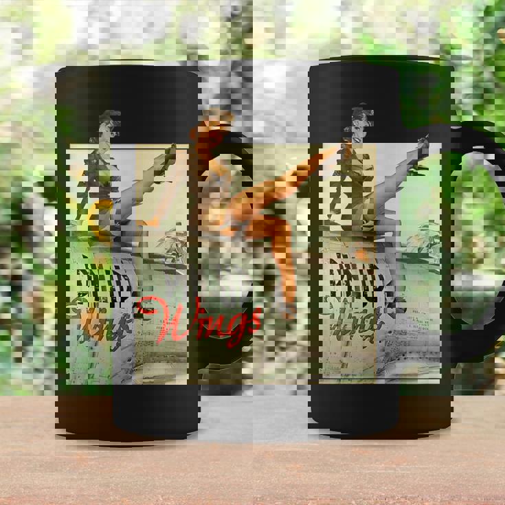 ピンナップガールの羽ビンテージポスターww2 コーヒーマグ ギフトのアイデア