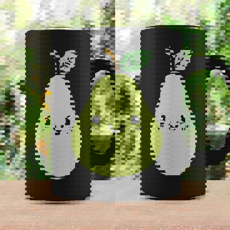 フルーツ 梨 小さなミニマリストのシンプルな梨 コーヒーマグ ギフトのアイデア