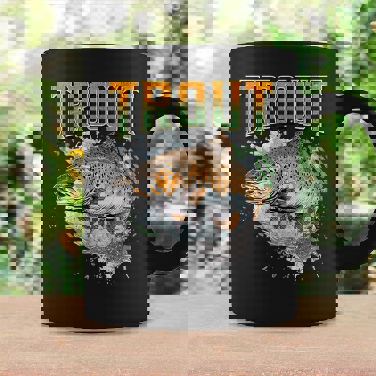 ブラウントラウト 釣り アウトドア 自然愛好家 淡水魚 コーヒーマグ ギフトのアイデア