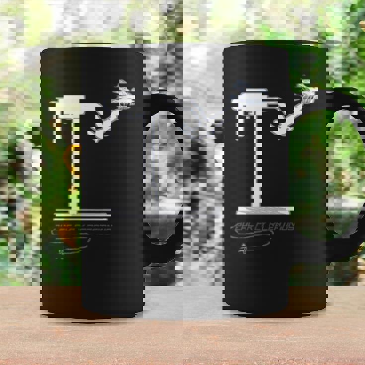 ブラックフライフロントバック コンプトンアウトタ マネーフライタイイングフィッシング コーヒーマグ ギフトのアイデア