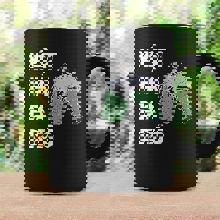 ベトナム ベトナム人 ベトナム語 モット・ハイ・バ・ドゾ ワン・ツー・スリー・チアーズ コーヒーマグ ギフトのアイデア