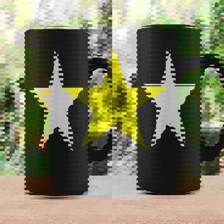 ベトナム国旗 星 ベトナム国旗 国旗 国旗 ハノイ サイゴン コーヒーマグ ギフトのアイデア