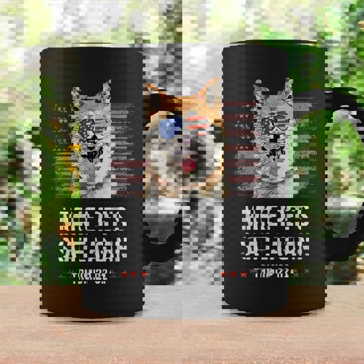 ペットを再び安全に 秋田犬 トランプ 2024 コーヒーマグ ギフトのアイデア