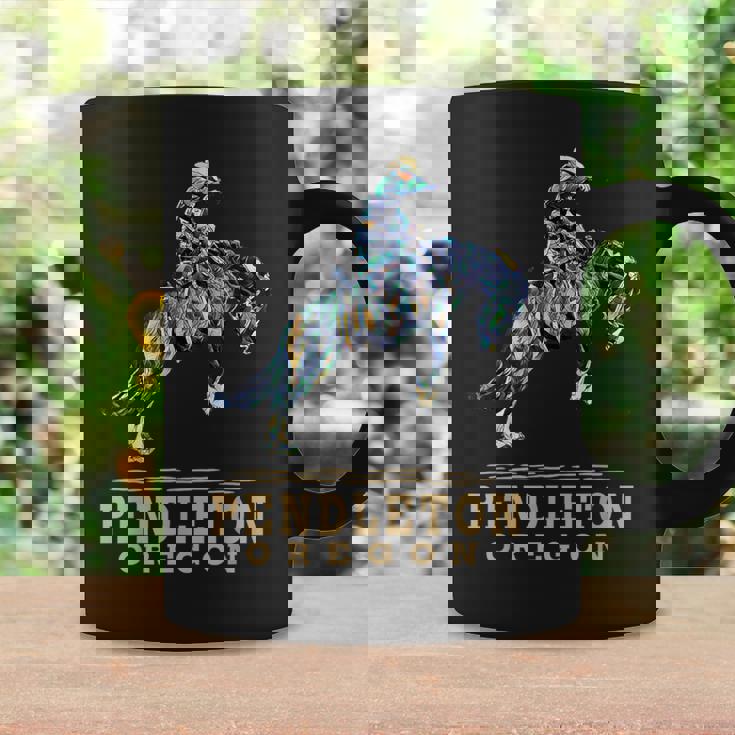 ペンドルトンオレゴン-ロデオ-カウボーイ-ホース コーヒーマグ ギフトのアイデア