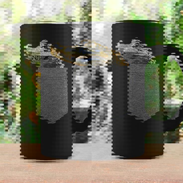 ポケットにワニ 愉快なアニマルデザイン コーヒーマグ ギフトのアイデア
