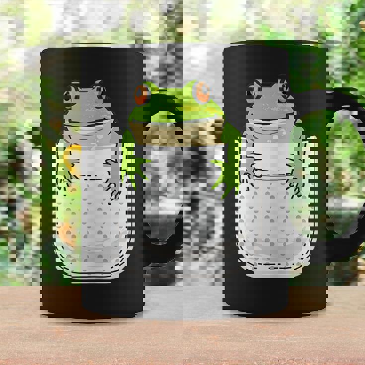 ポケットに入ったカエルのシャツ 面白いカエルのtシャツ カエルの恋人 コーヒーマグ ギフトのアイデア