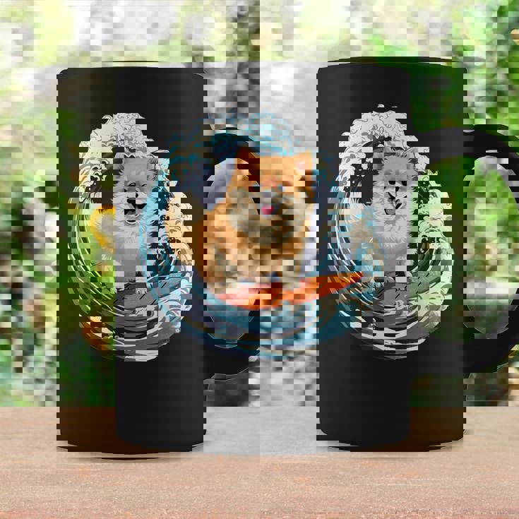 ポメラニアン 面白いtシャツ 犬 イヌ サーフィン 夏 かわいい メンズ 子供 おもしろ 服 グッズ ネタ コーヒーマグ ギフトのアイデア