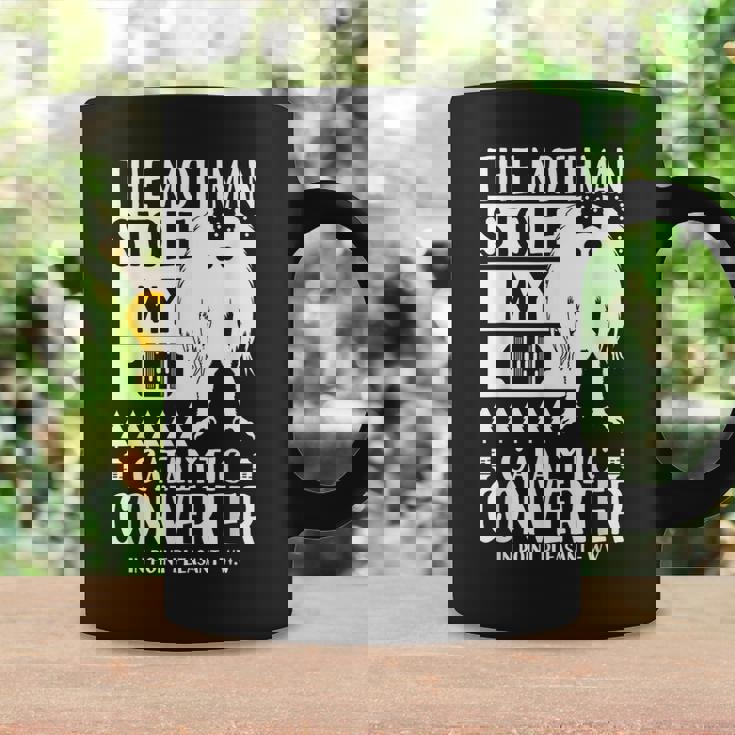 モスマンが私の触媒コンバーターを盗んだ Moth Man Cryptid コーヒーマグ ギフトのアイデア