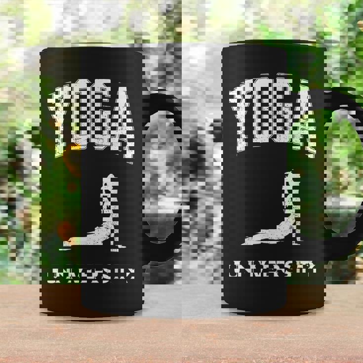 ヨガ 大学 大学 面白い コーヒーマグ ギフトのアイデア
