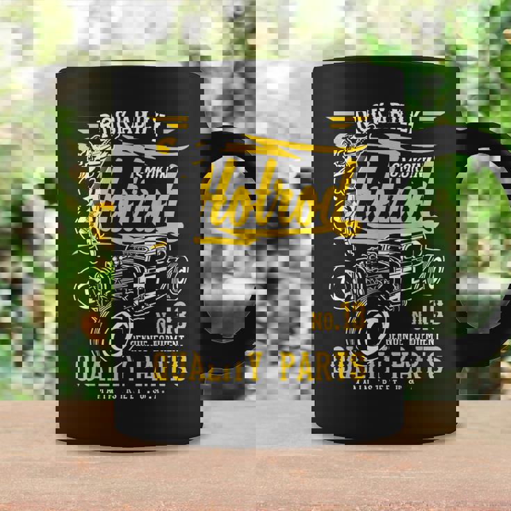 レトロなヴィンテージスタイルのホットロッドデザイン。 コーヒーマグ ギフトのアイデア