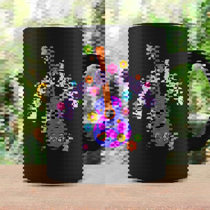 レトロフラワーパワーギター-ラブアンドピース2-ファンファン コーヒーマグ ギフトのアイデア