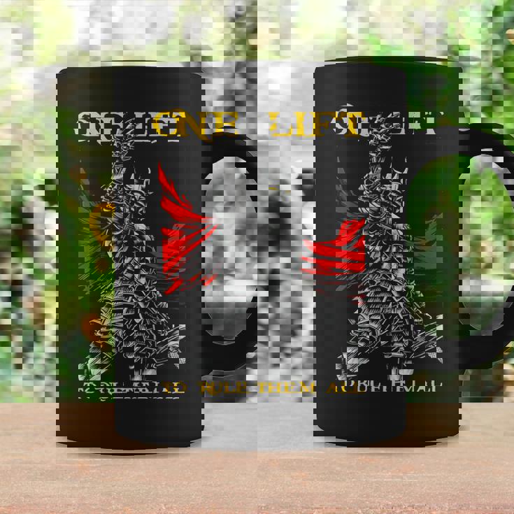 ワンリフトでボディビルディングジムワークアウトトレーニングをすべて支配。 コーヒーマグ ギフトのアイデア