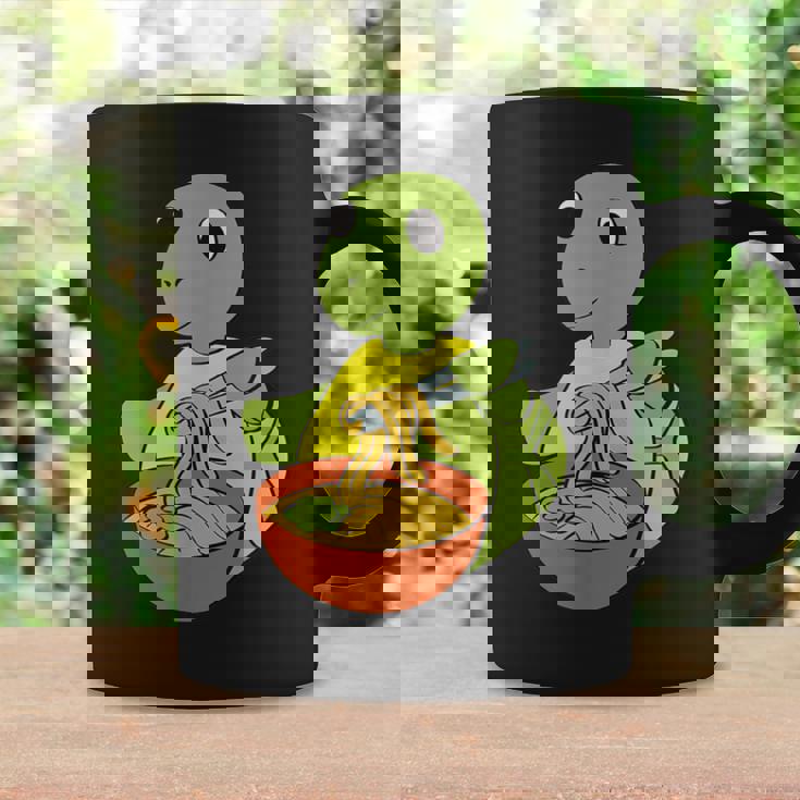 亀がラーメンを食べる 和食 コーヒーマグ ギフトのアイデア