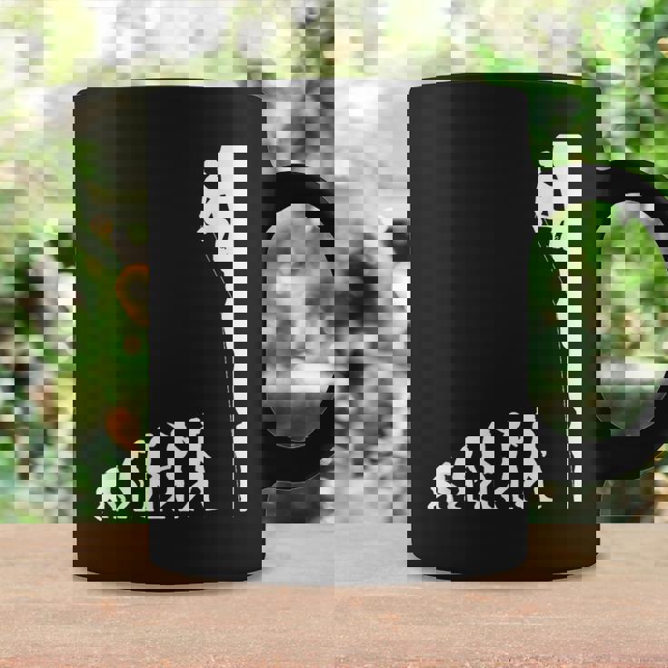 人類の進化 ロッククライミング エイドクライミング フリークライミング アルパインクライミング 登攀 登山 ボルダリング コーヒーマグ ギフトのアイデア