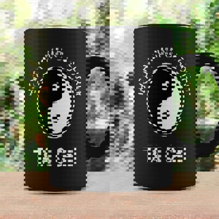 太極拳の心と体の健康のための陰陽師 コーヒーマグ ギフトのアイデア