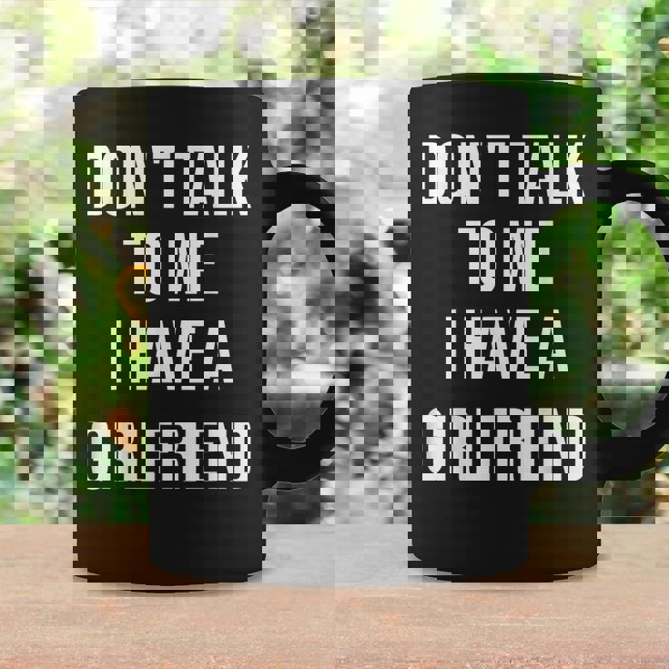 嫉妬深い彼女私に話しかけないでください私には彼女がいます コーヒーマグ ギフトのアイデア