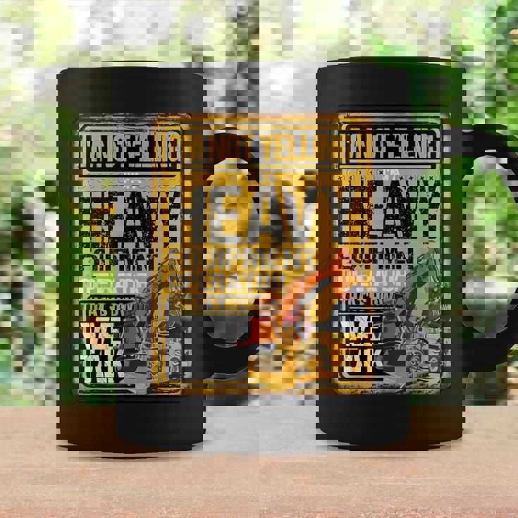 怒鳴らないよ俺は重機オペレーター建設業だ コーヒーマグ ギフトのアイデア