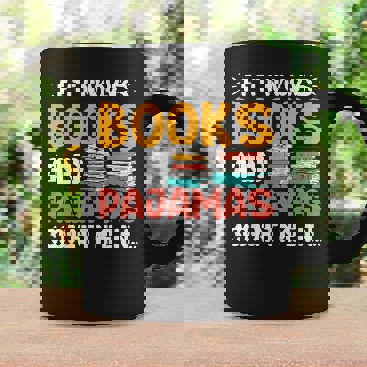 本やパジャマが関係するなら、おもしろい本好きの言葉 コーヒーマグ ギフトのアイデア