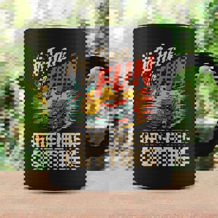 楽しい草刈りの必要がない 面白い芝刈り コーヒーマグ ギフトのアイデア