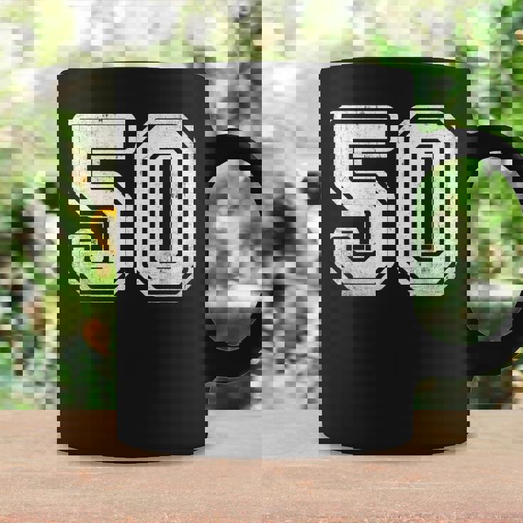 番号 50 ホワイト スポーツ ディストレスト番号 コーヒーマグ ギフトのアイデア