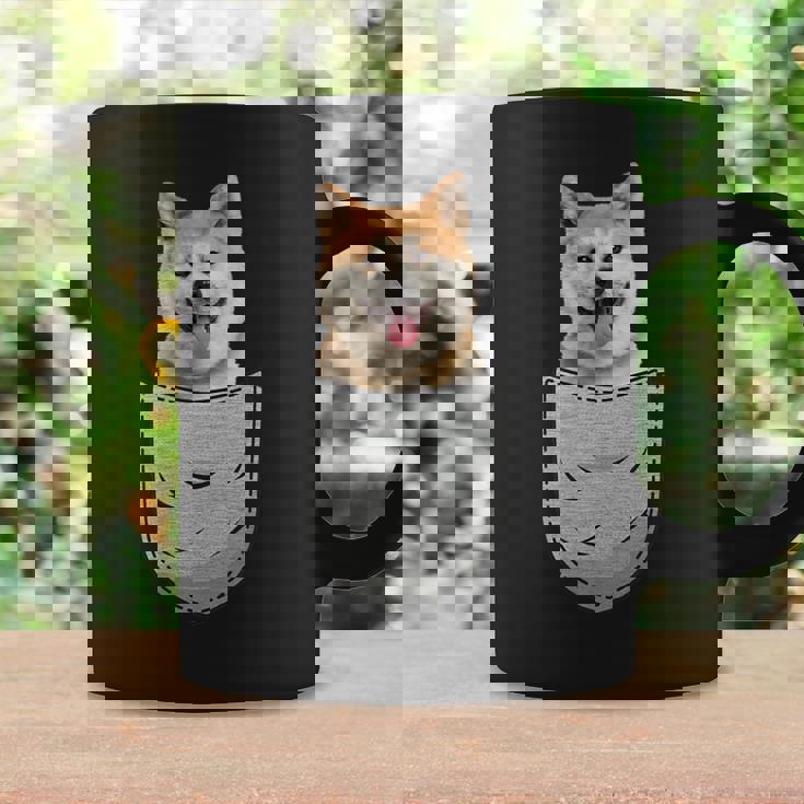 秋田犬健日本人胸ポケット犬オーナー コーヒーマグ ギフトのアイデア