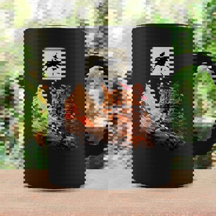 競馬 猫 ネコ 面白いtシャツ 馬tシャツ ウマ レース 馬 乗馬 メンズ おもしろグッズ ネタ 大人 男性 コーヒーマグ ギフトのアイデア