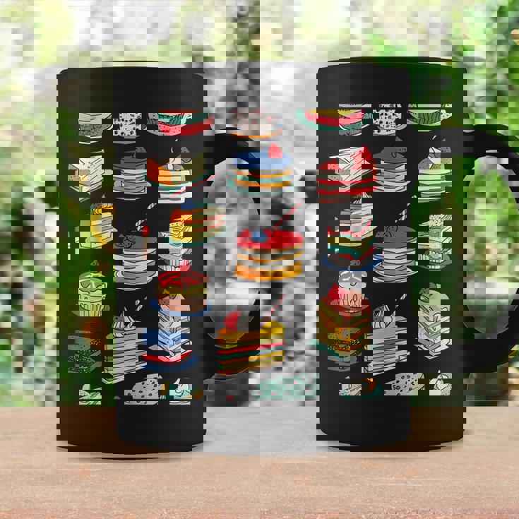 色鮮やかなケーキ柄 フーディー向け コーヒーマグ ギフトのアイデア