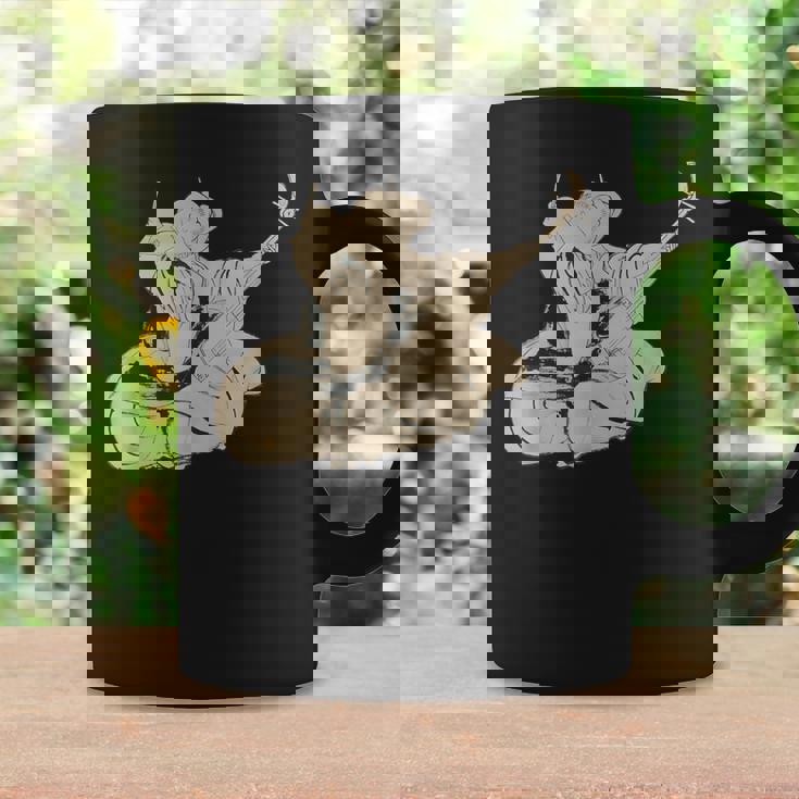 葛飾北斎作 三味線と座る女 コーヒーマグ ギフトのアイデア