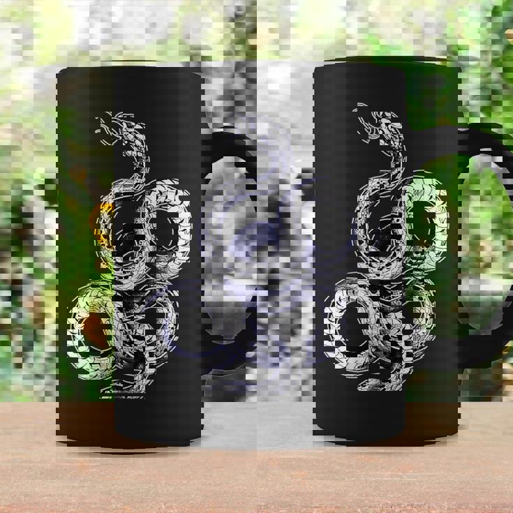 蛇蛇スリザリングブラックワーク コーヒーマグ ギフトのアイデア