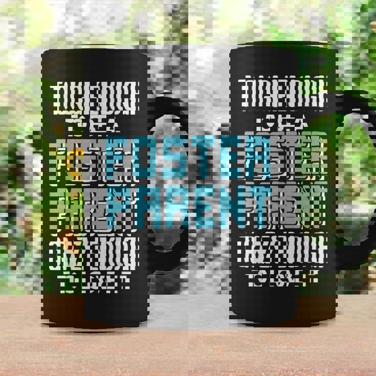 里親になるには十分な強さと情熱 コーヒーマグ ギフトのアイデア