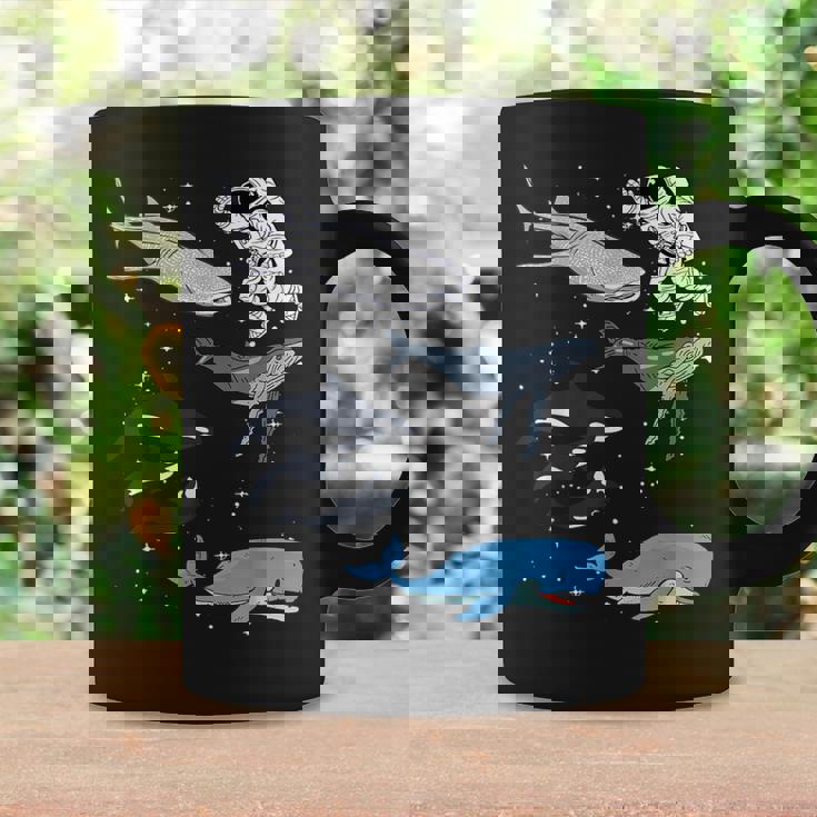 銀河 宇宙 ジンベエザメ シロイルカ ザトウクジラ 海洋 オルカ クジラ コーヒーマグ ギフトのアイデア