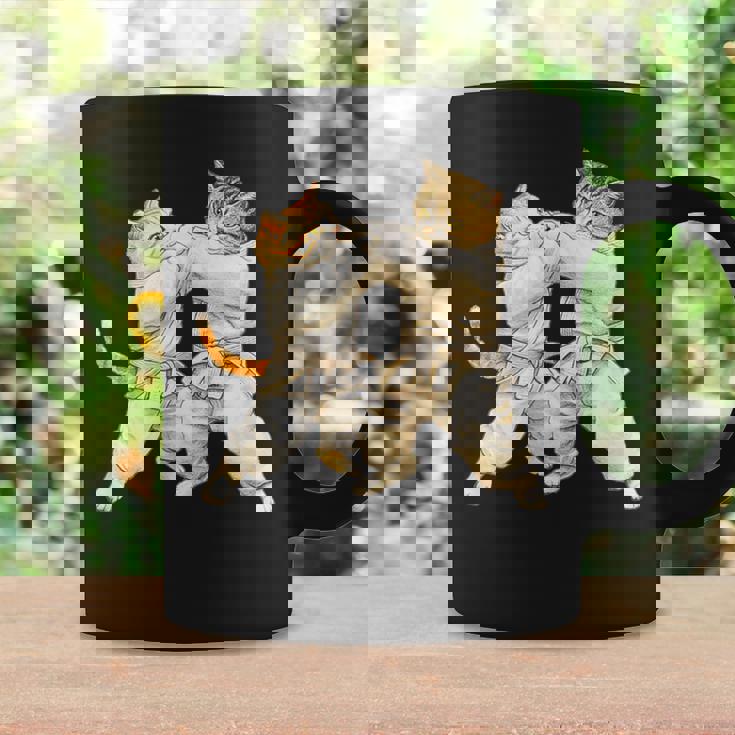 面白いtシャツ 猫 柔道 ネコ メンズ 猫好き グッズ おもしろ 面白い 服 ネタ にゃんこ 猫の下僕 柔術 コーヒーマグ ギフトのアイデア