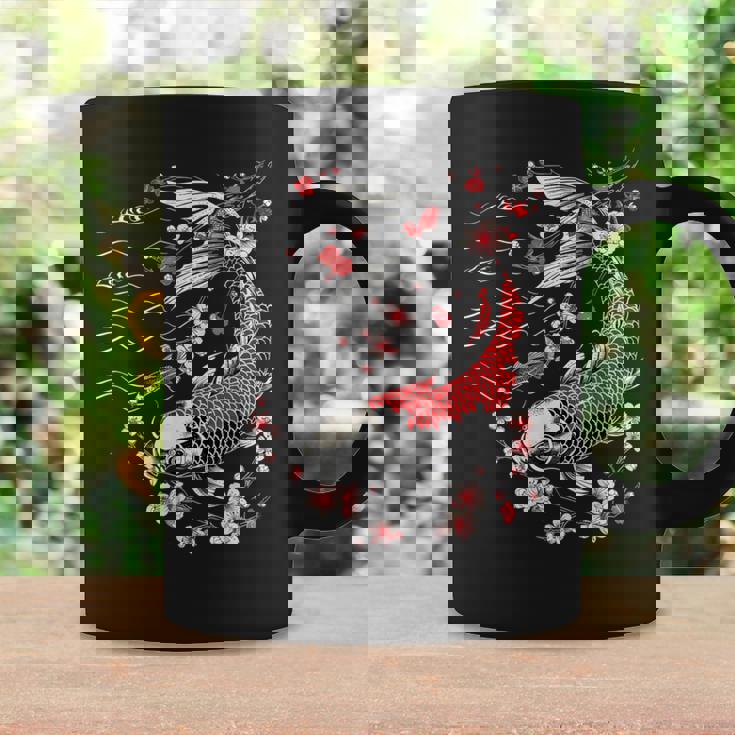 鯉 桜 桜 季節 錦鯉 魚 アジアン コーヒーマグ ギフトのアイデア