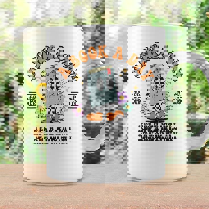 A Book A Day Keep The Mental Breakdown Away Book Lovers コーヒーマグ ギフトのアイデア