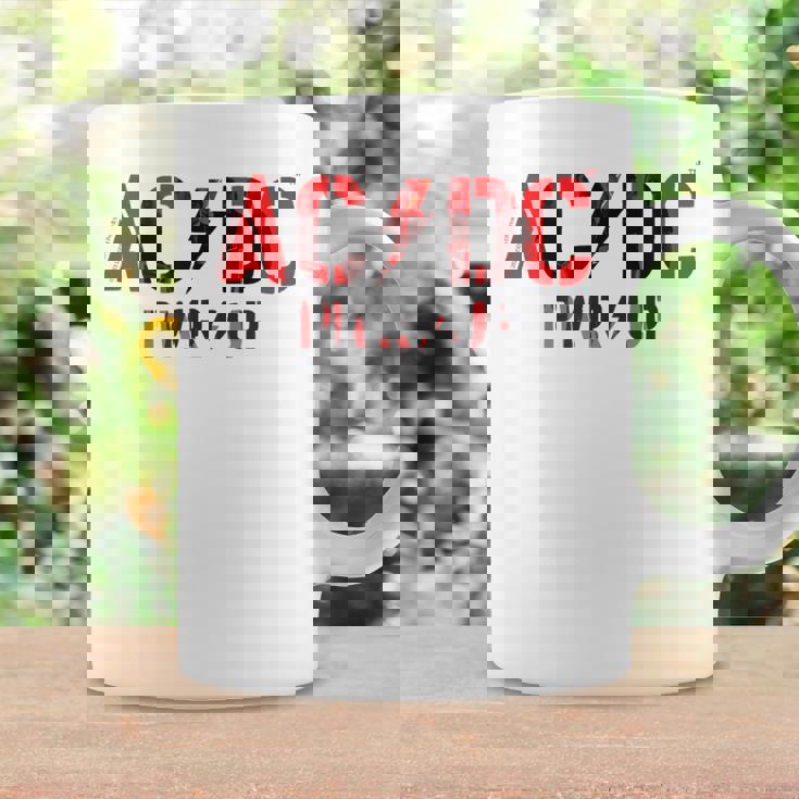 AcDcロックミュージックバンドpwrupフォトロゴ。 コーヒーマグ ギフトのアイデア