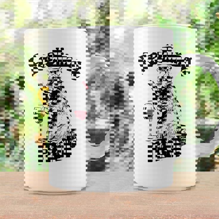 Feeling Feral アライグマ ミーム アルコール 飲酒 恋人 男性 女性 コーヒーマグ ギフトのアイデア