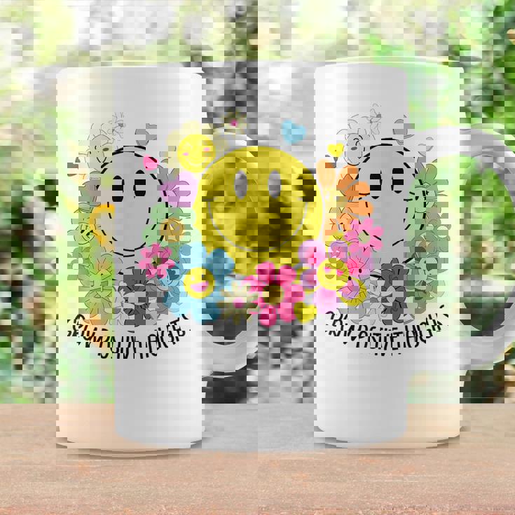 Grow Positive Thoughts イエロー スマイルフェイス 花 キッズ 女の子 コーヒーマグ ギフトのアイデア