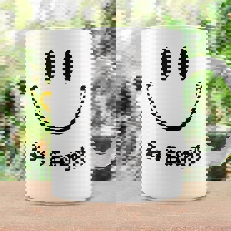 Be Happy Groovy スマイルフェイス かわいい ハッピーピース スマイルフェイス コーヒーマグ ギフトのアイデア