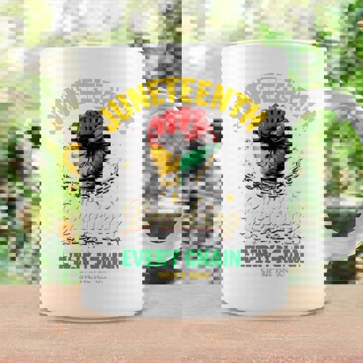 Junenth Breaking Every Chainince 1865 Fist Pride 長袖tシャツ コーヒーマグ ギフトのアイデア