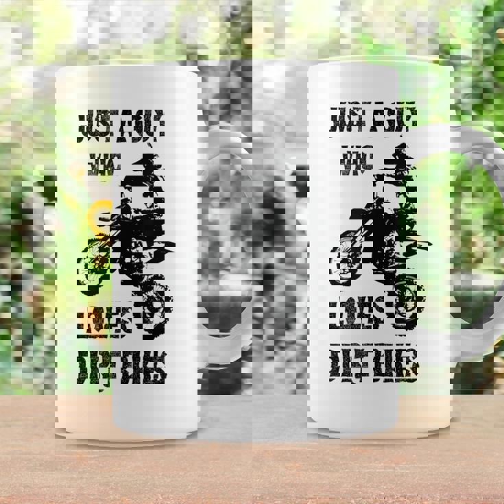 メンズ Just A Guy Who Loves ダートバイク 面白い モトクロス コーヒーマグ ギフトのアイデア