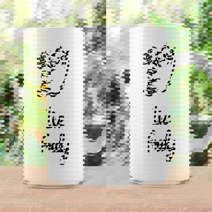Live Freely コーヒーマグ ギフトのアイデア