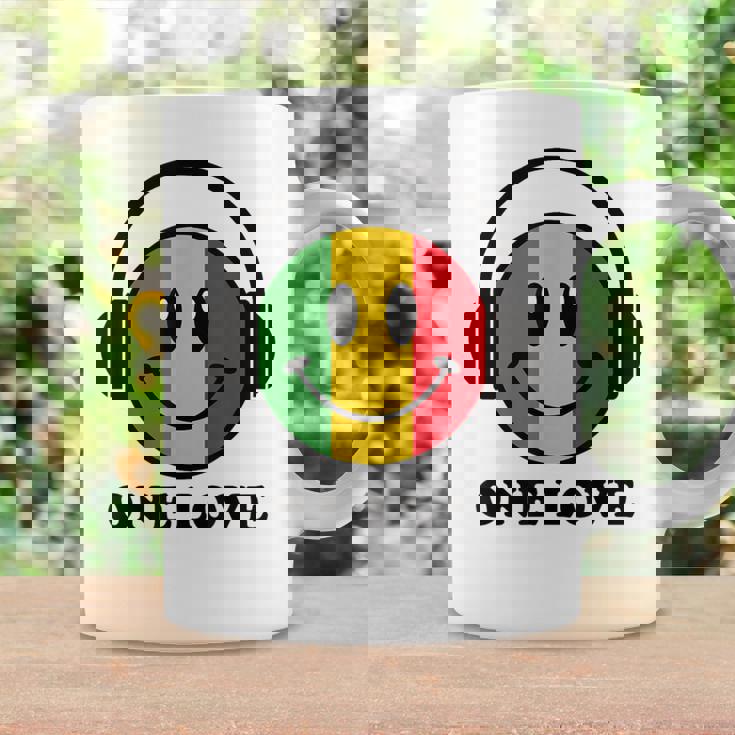 One Love ラスタ レゲエ 音楽 ヘッドホン スマイルフェイス ラスタファリ コーヒーマグ ギフトのアイデア