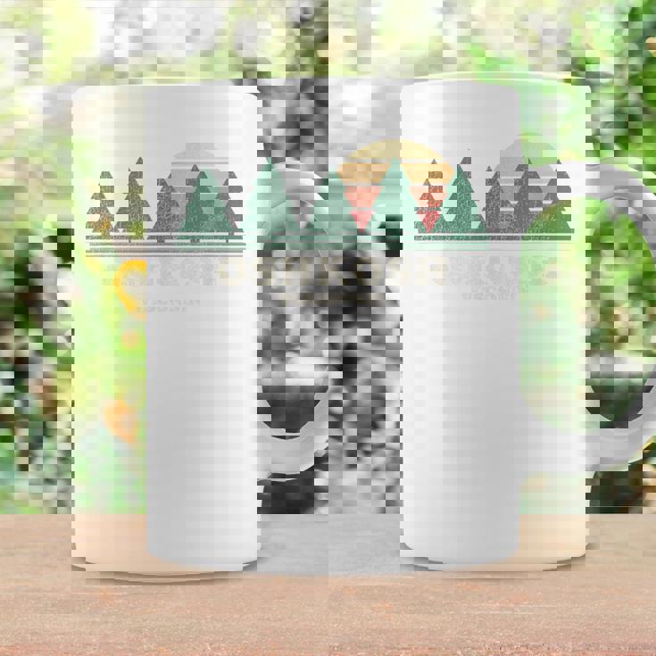 Oshkosh Wi ビンテージスローバックtシャツ レトロ70年代デザイン コーヒーマグ ギフトのアイデア